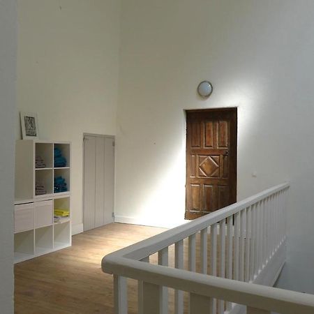 Le Ciel Par-Dessus Le Toit Bed & Breakfast Salavas Exterior photo