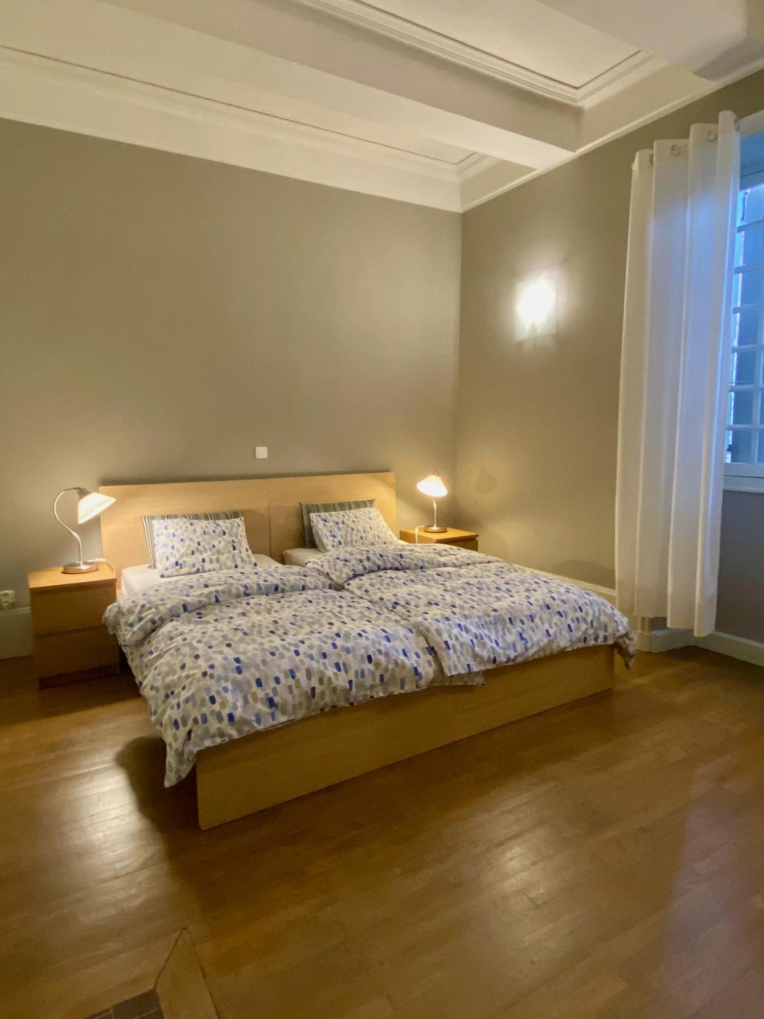 Le Ciel Par-Dessus Le Toit Bed & Breakfast Salavas Exterior photo